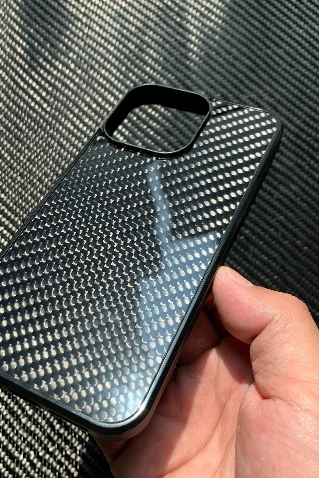 Cover iPhone Fibra di Carbonio 3K MagSafe – Custodia Magnetica Slim per iPhone 13-17